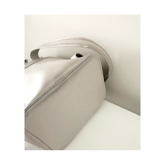 Matt & Nat Light Gray Backpack - Picture 5 of 7